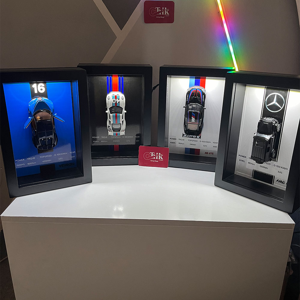 تابلو سه‌بعدی دکوراتیو ماشین فلزی لوکس با نورپردازی