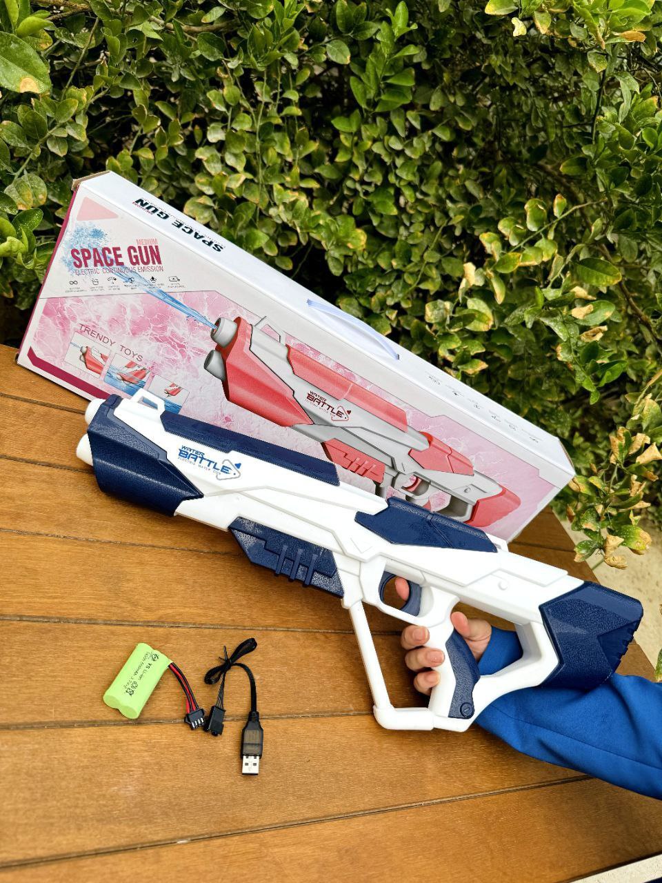 تفنگ‌ آبپاش شارژی 